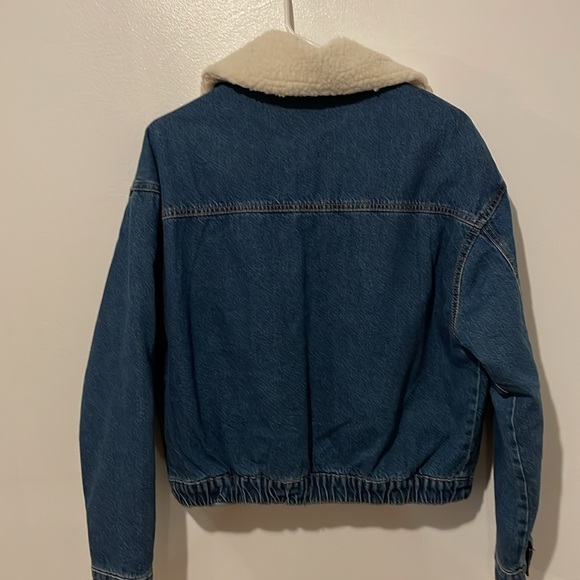 NWOT Denim Jacket With Sherpa Collar Color Dark Denim Blue Size Small - Picture 3 of 3